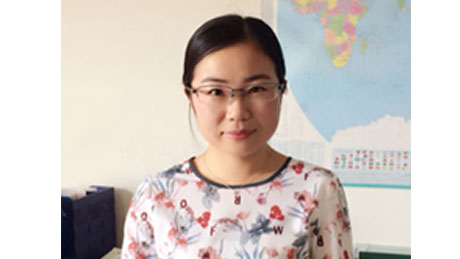 于艳--东北农业大学  硕士
现任：动保技术部研发员，从不浪费功夫和身边的资源，虚心向各位教员叨教知识，在企业高新认定、GMP验收工作中做出了沉大的贡献。